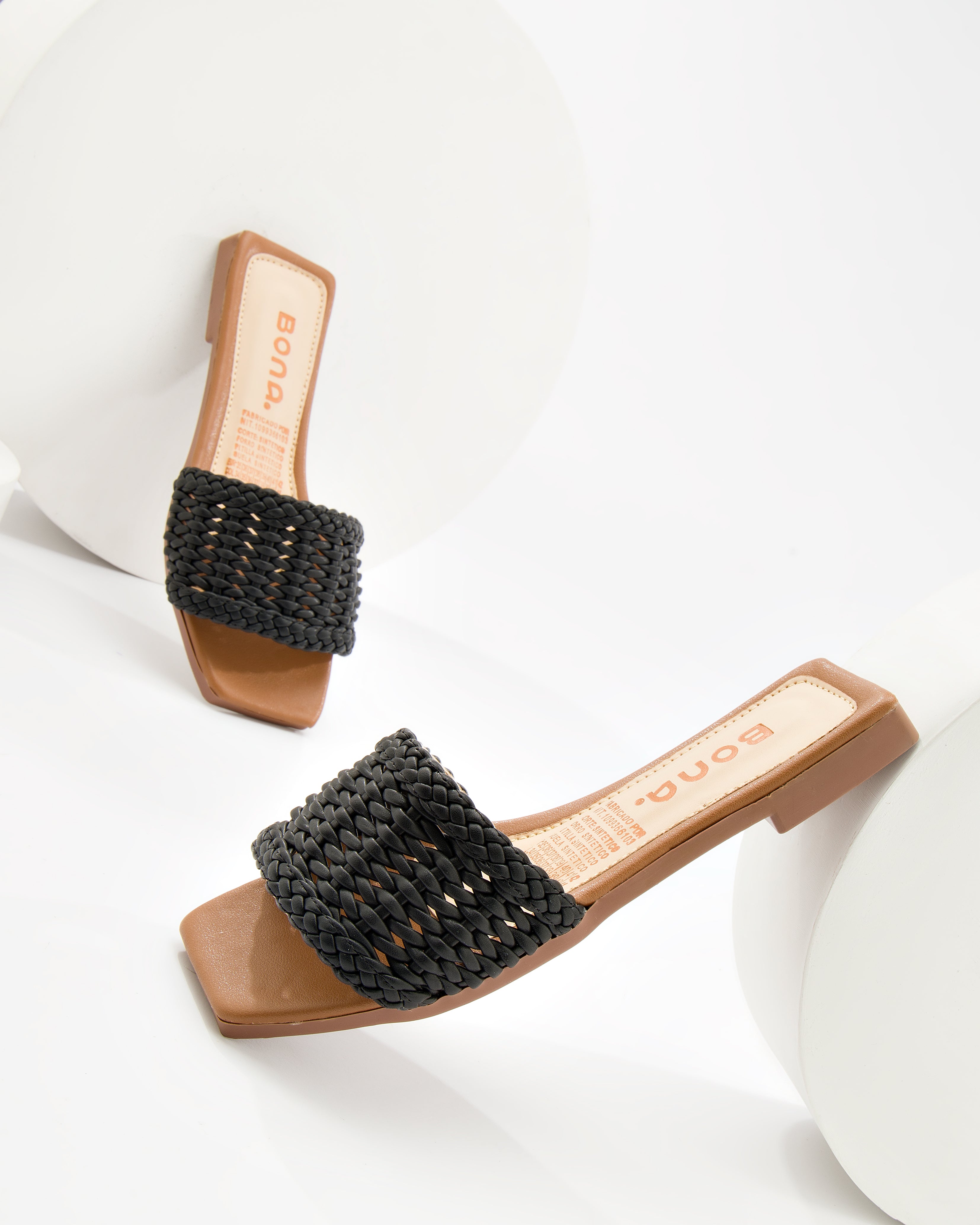 Sandalia Mule Tejida