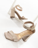 Sandalia Tacón Bloque Champán — Tobillera con Hebilla