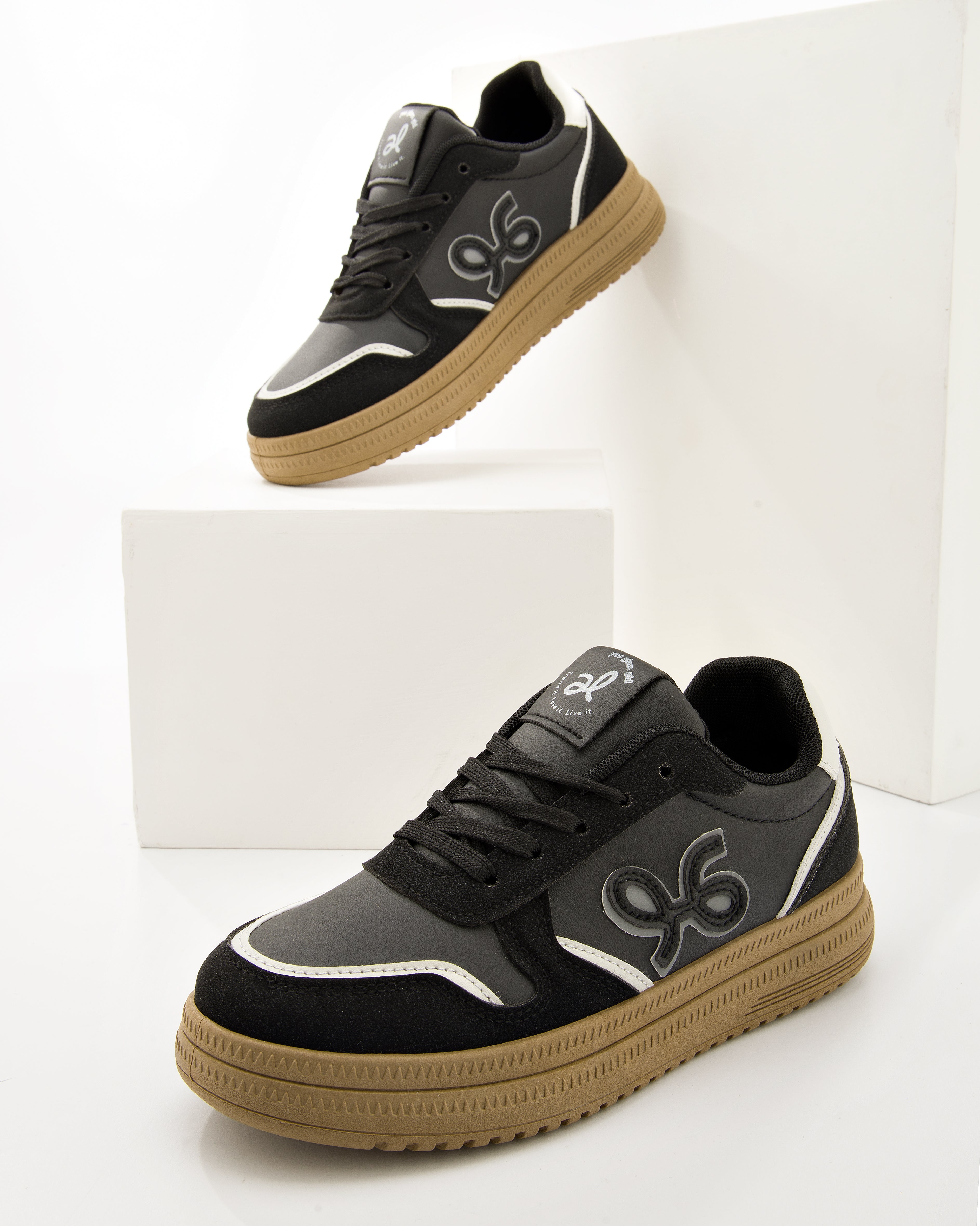 Tenis Cursiva – Bona