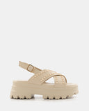 Sandalia Studs Plataforma