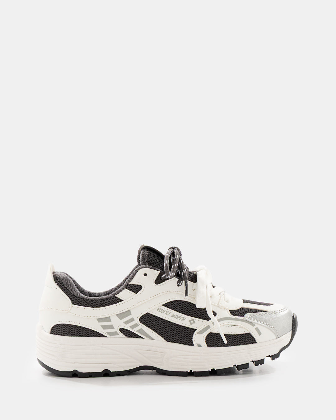 Runner Mara Silver