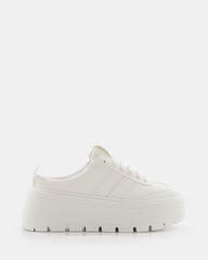 Sneaker estilo zueco