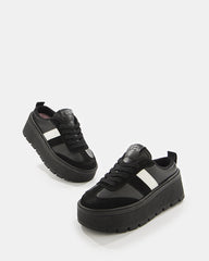Sneaker estilo zueco