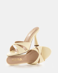 Sandalias de tacón con tiras cruzadas