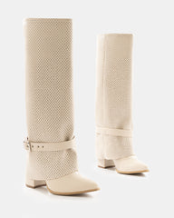 Botas de caña alta con correa al tobillo