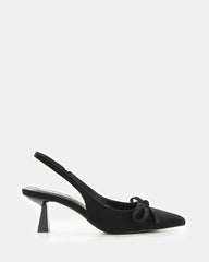 Tacones destalonados con lazo