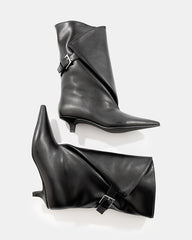 Bota Con Panel Cruzado