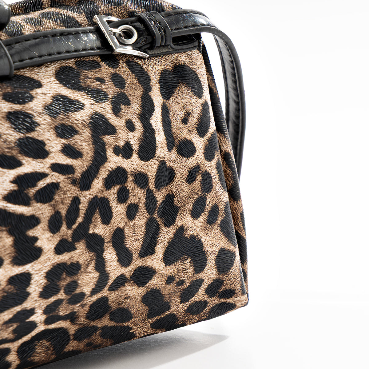 Bolsa Bucket Leopard Print con Charm Perrito - 825BAG-029
